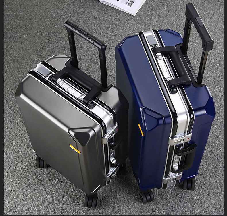 Lumo Luggage suitcase 26"